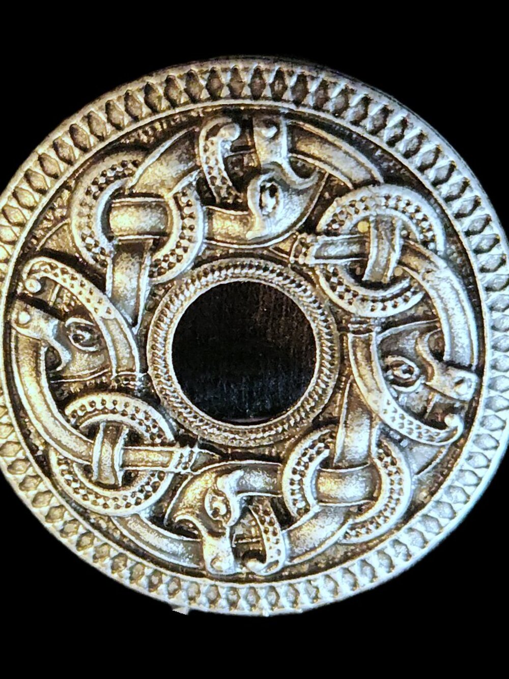 CELTIC look Soft SILVERTONE Pin NEW in gift bag